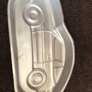 Used Car Cake Pan